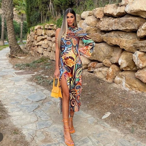 Zara Dresses & Skirts - NWT ZARA Asymmetric Sleeve Side Slit Tropical Print Dress Blogger Favorite Small